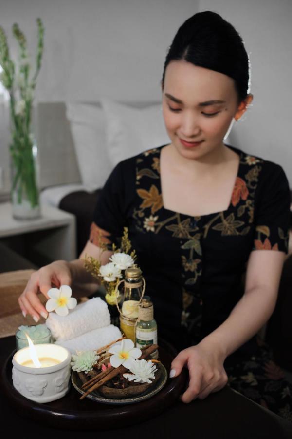 Algoritma Hotel Palembang Luaran gambar