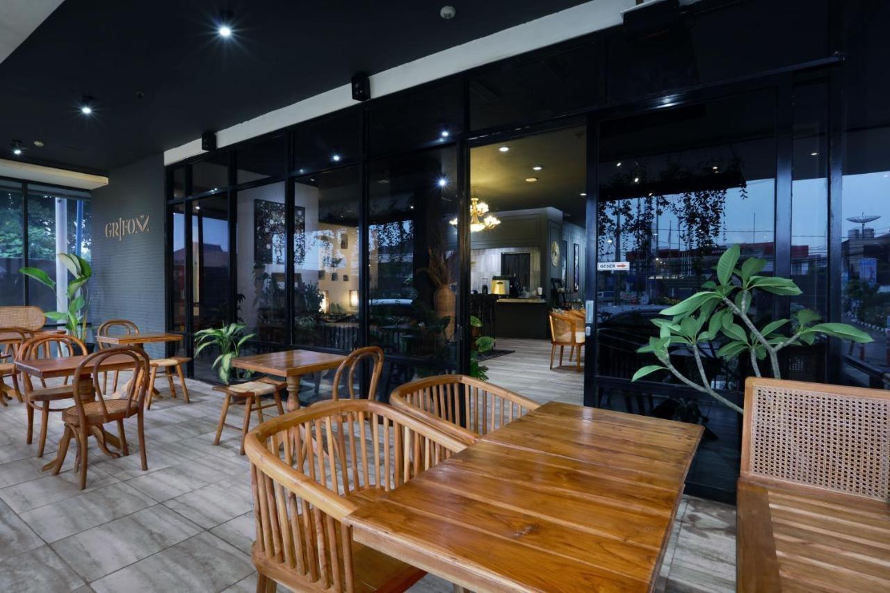 Algoritma Hotel Palembang Luaran gambar